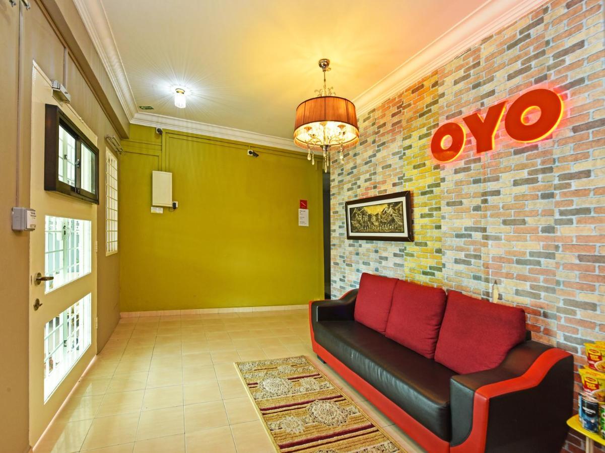 Oyo 90363 Nyamanya Inn Kuantan Bagian luar foto