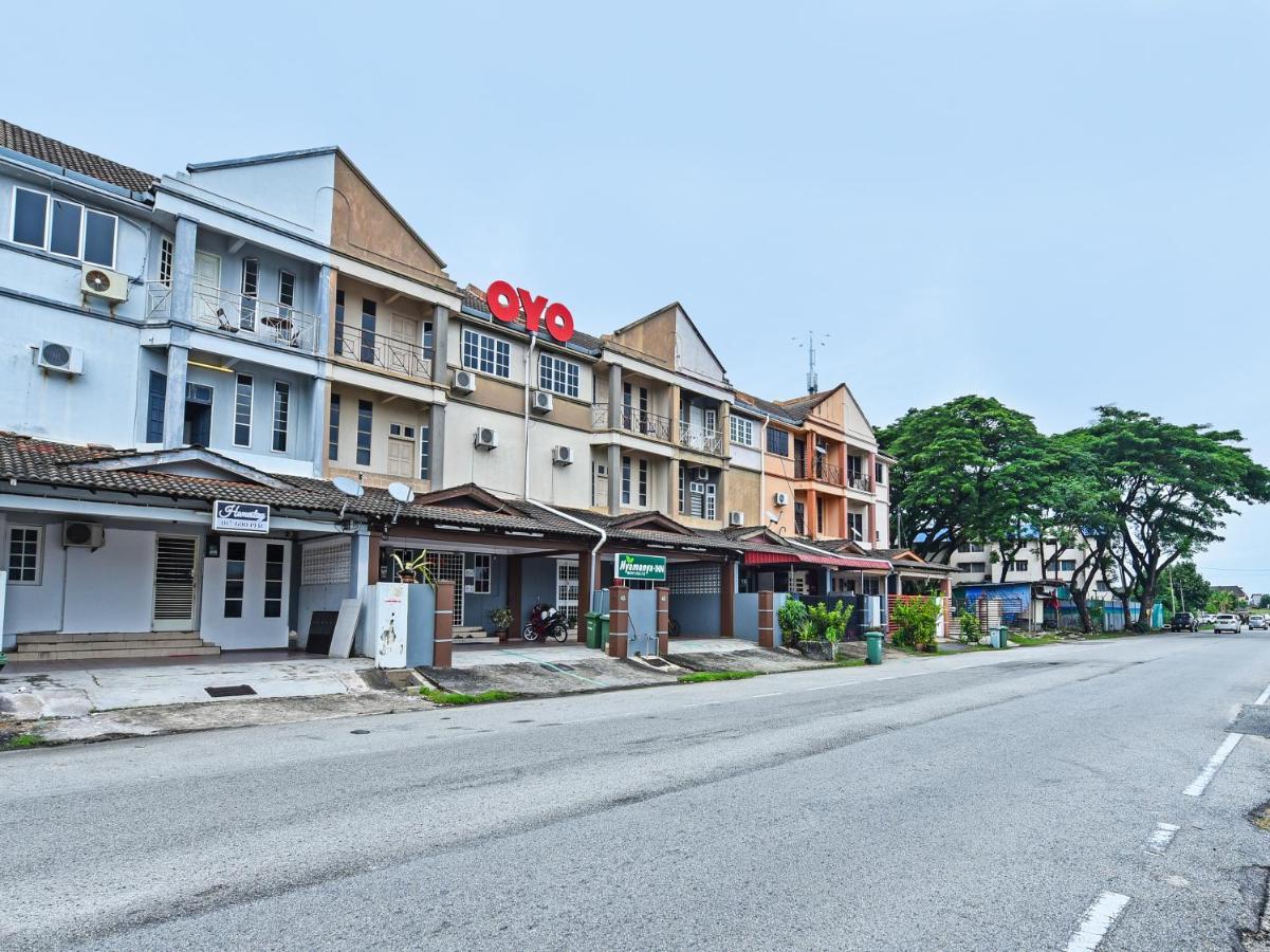 Oyo 90363 Nyamanya Inn Kuantan Bagian luar foto