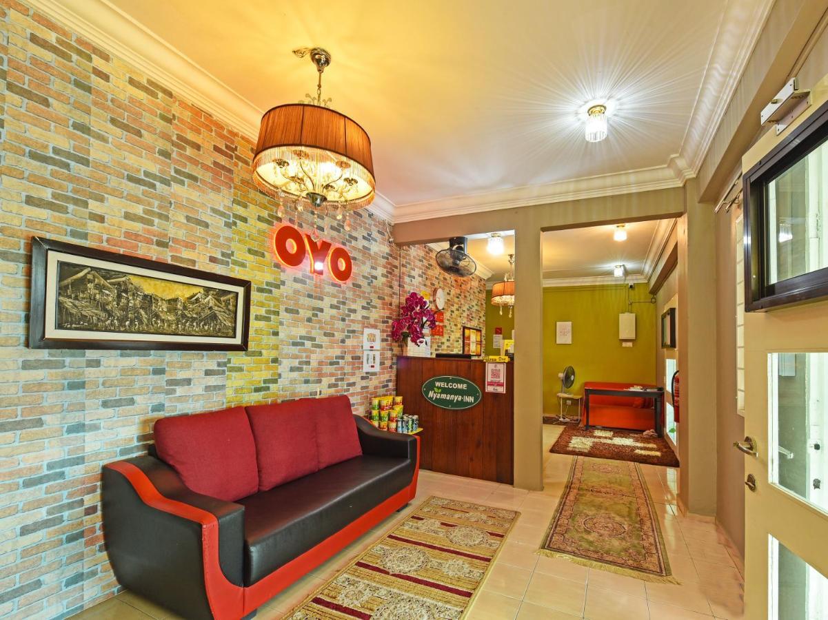 Oyo 90363 Nyamanya Inn Kuantan Bagian luar foto