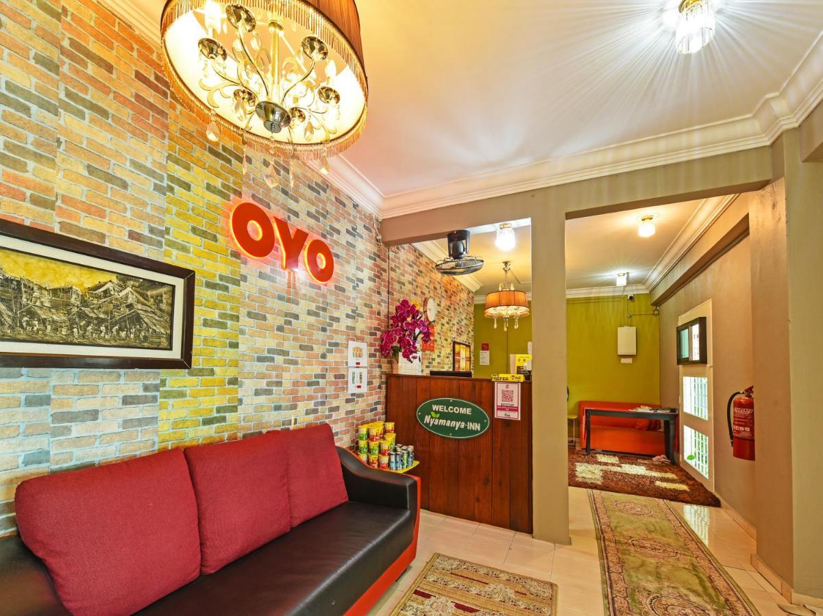 Oyo 90363 Nyamanya Inn Kuantan Bagian luar foto